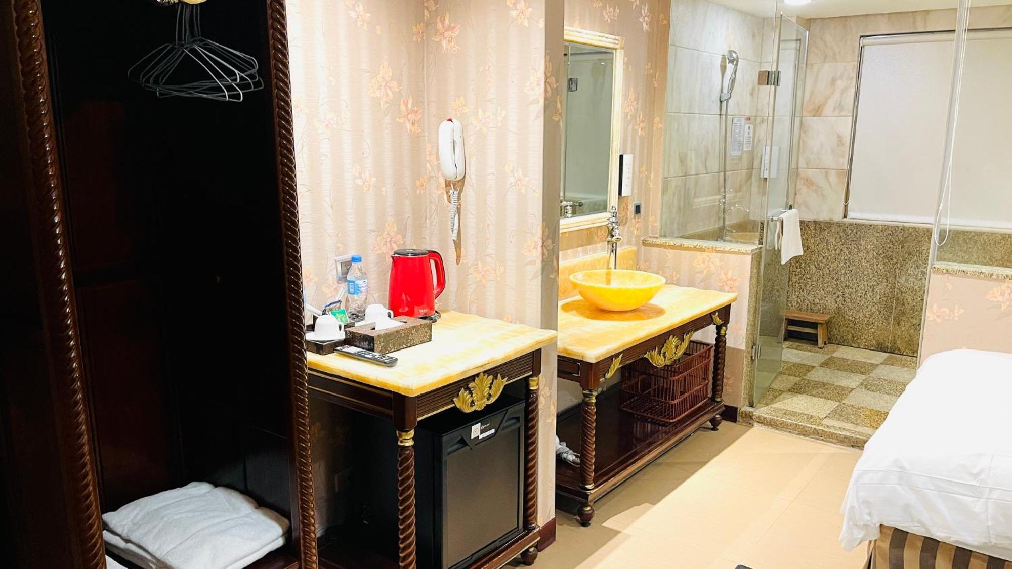 Grand Pleasure Spring Hotel Тайбэй Экстерьер фото