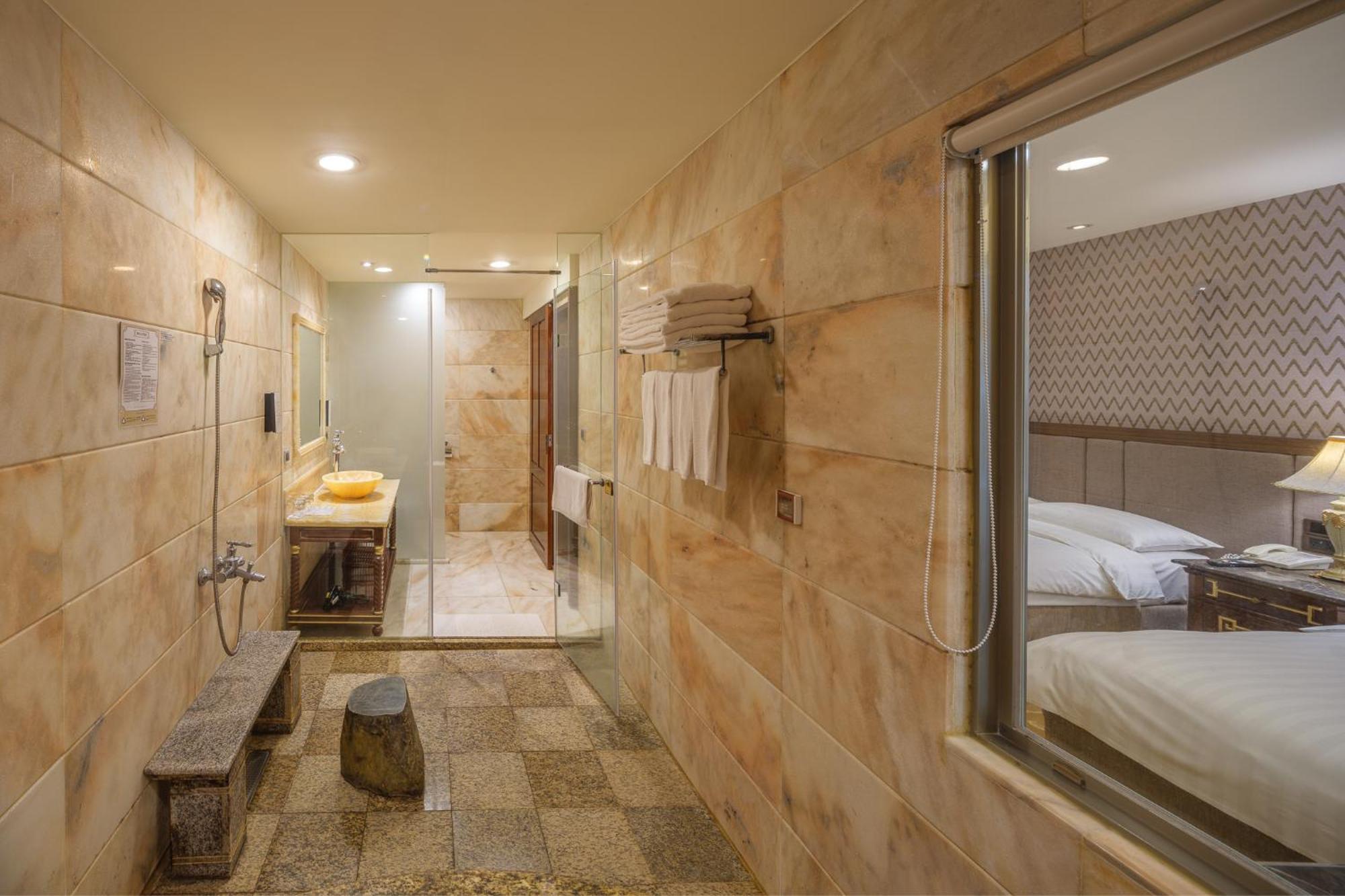 Grand Pleasure Spring Hotel Тайбэй Экстерьер фото